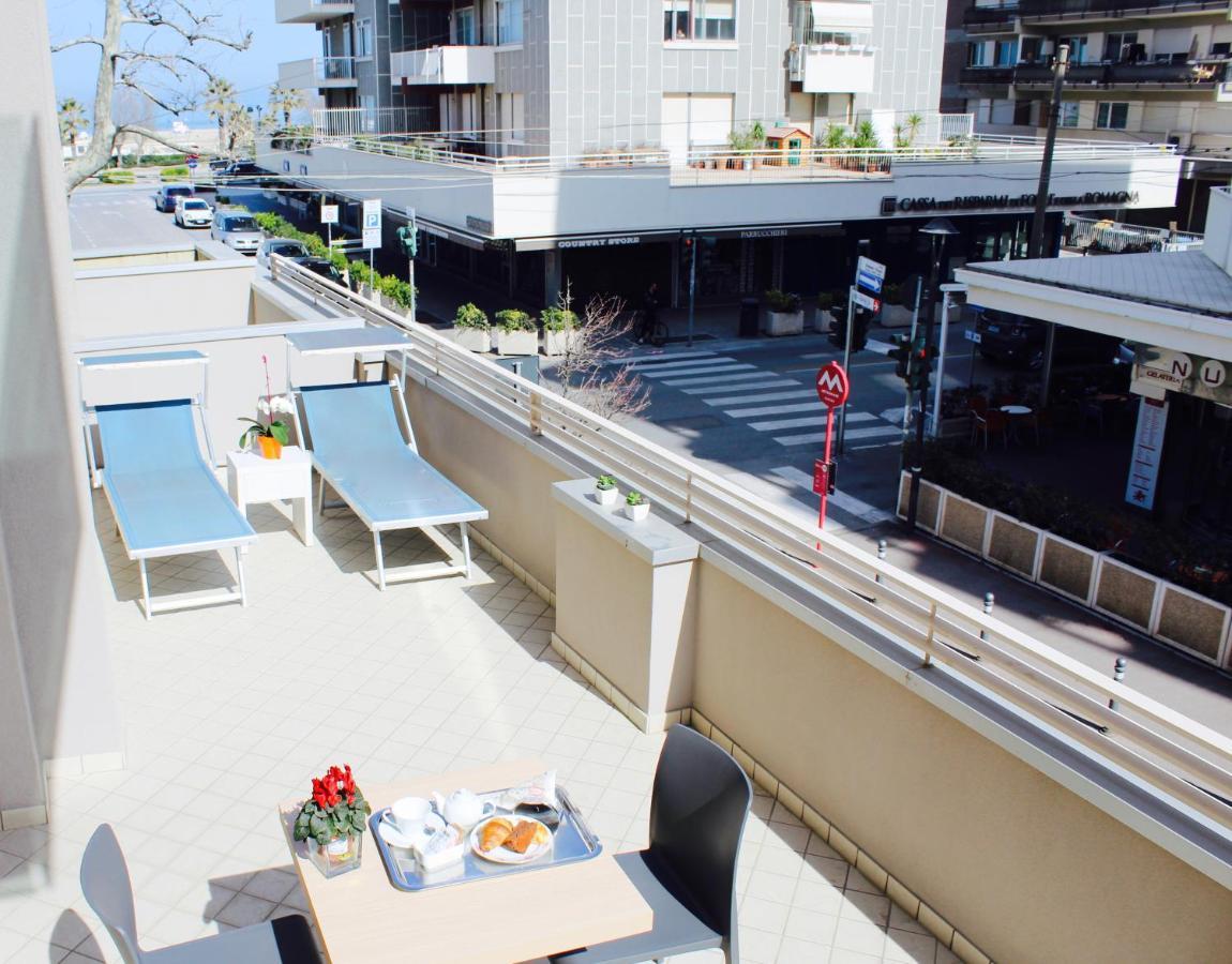 Hotel Fedora Rimini Esterno foto