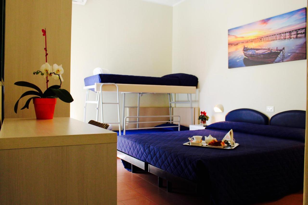 Hotel Fedora Rimini Esterno foto