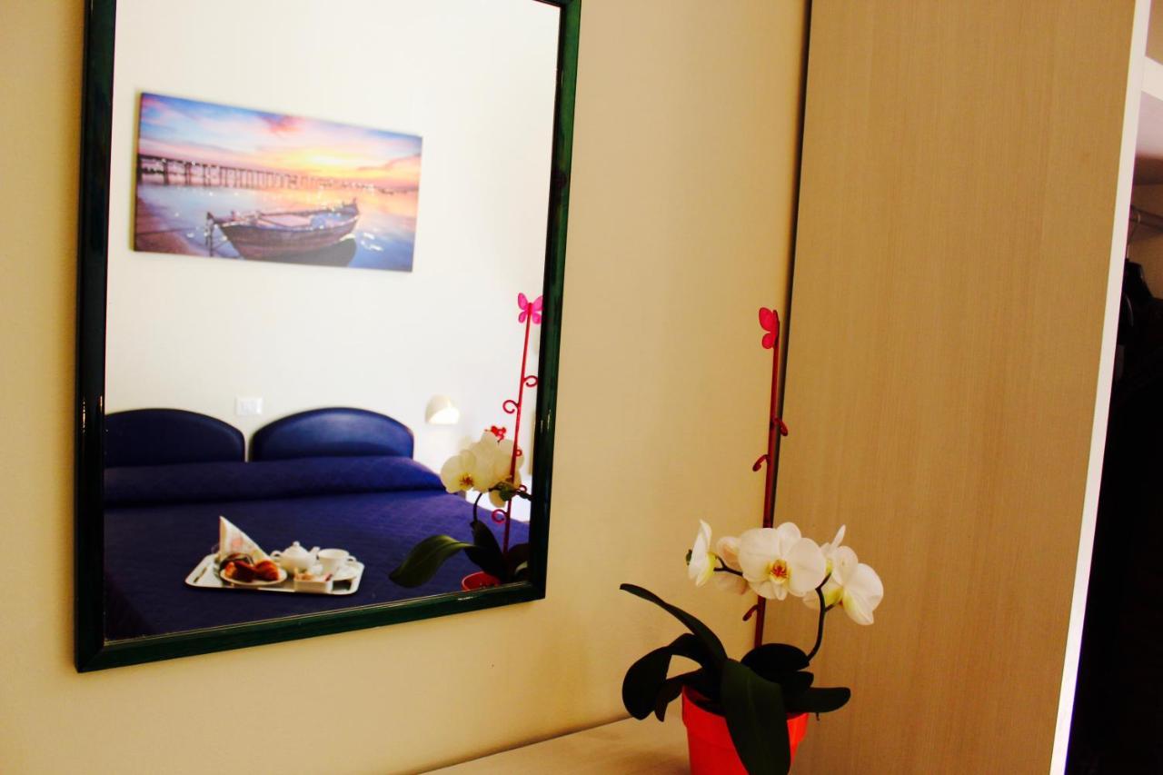 Hotel Fedora Rimini Esterno foto