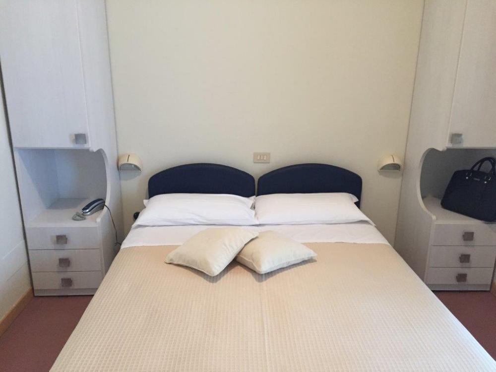 Hotel Fedora Rimini Esterno foto